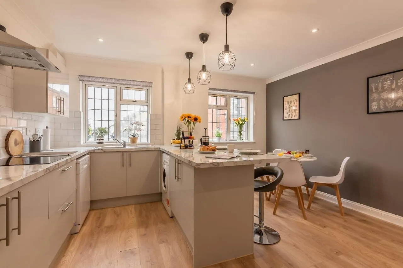 Holiday home Luxury Southampton House With Garden And Parking Villa